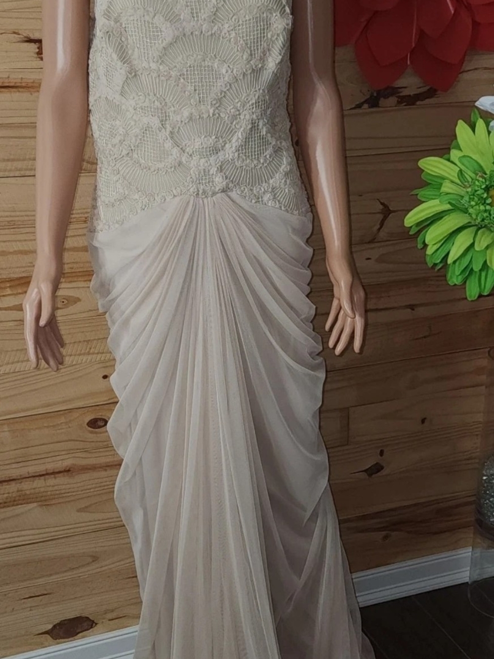 Tadashi Shoji Illusion Rosette Scallop Lace Latte Beige Dress Gown Prom